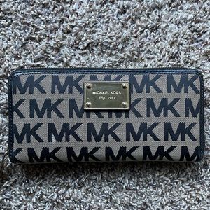 Michael Kors Long Wallet